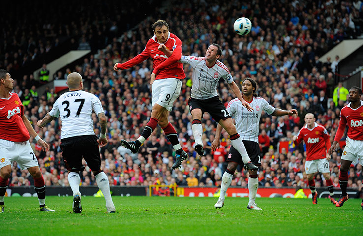 Premier League 2010-11: The story of the season in pictures, Football