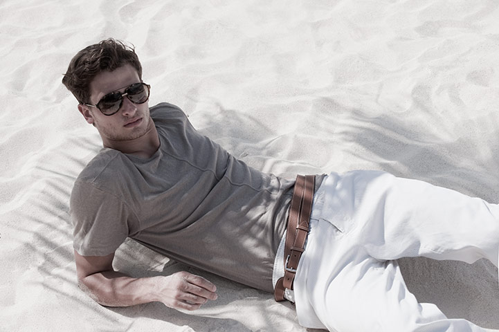 Mexico fashion: Model lying on sand