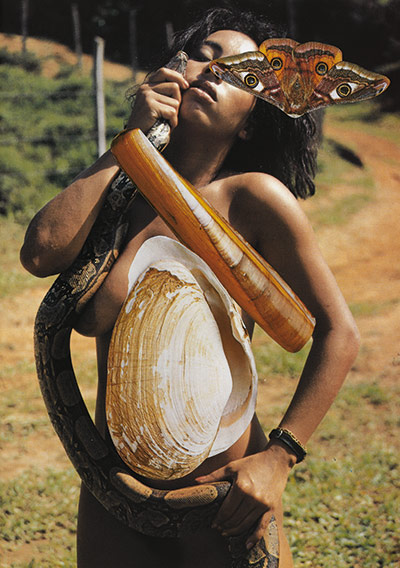 Exhibitionist 28/05: Linder