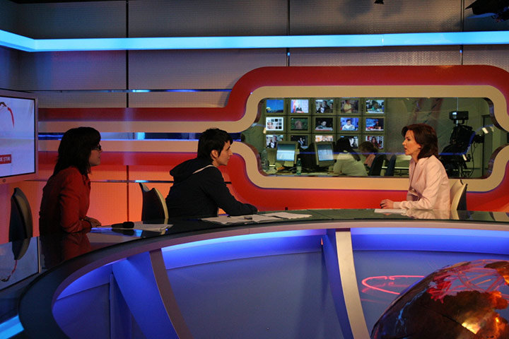 Exhibitionist 28/05: All That Fits