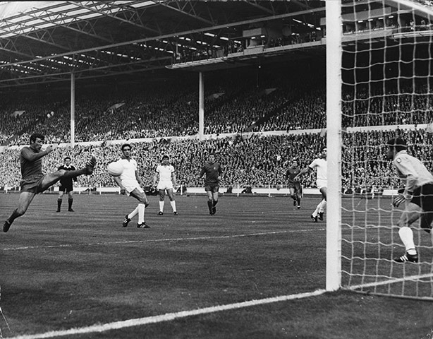Wembley European Finals: David Sadler shoots at goal during the 1968 European Cup Final