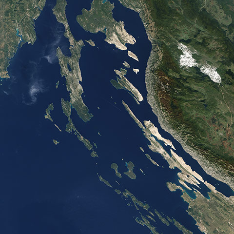 Satellite Eye on Earth: Along the coast of Croatia lies a multitude of islands