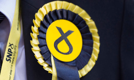 vote labour rosette