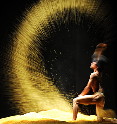 24 Hours in Pictures: Cloud Gate Dance Theatre