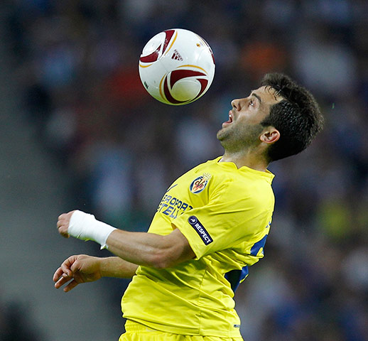 Top 50 transfer targets: Villarreal's Giuseppe Rossi controls the ball