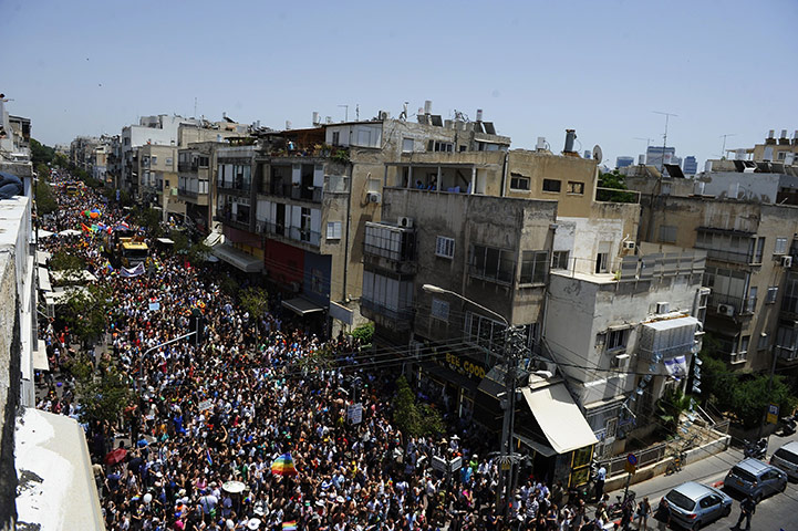 Gay Pride in Tel Aviv: Thousands of people take part in the Gay Pride parade