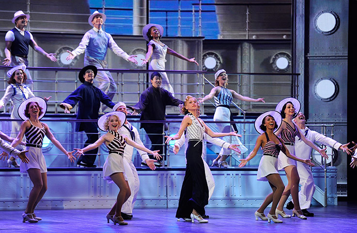 Tony Awards: Sutton Foster and the cast of 'Anything Goes' perform on stage 