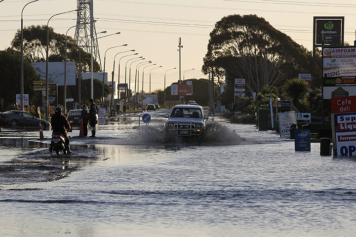 christchurch earthquake: floodwater on Ferry Road near Sumner 