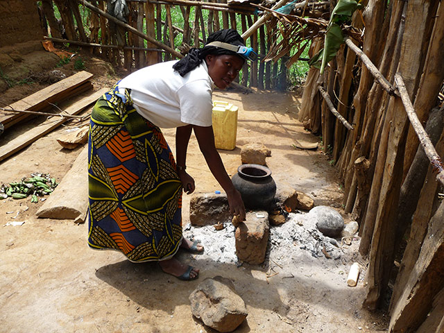 Ashden Awards: International finalists 2011 : Nuru East Africa Ltd Rwanda