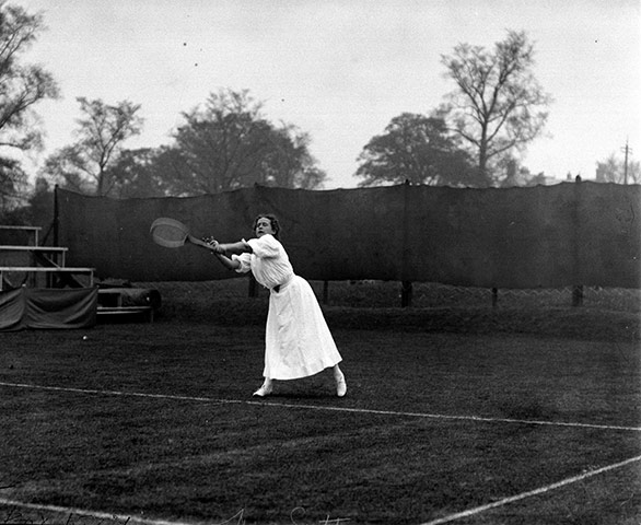 Tennis Fashion: May Sutton Bundy won the Women's Tennis Single's championship