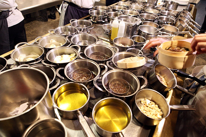 El Bulli: Dozens of saucepans