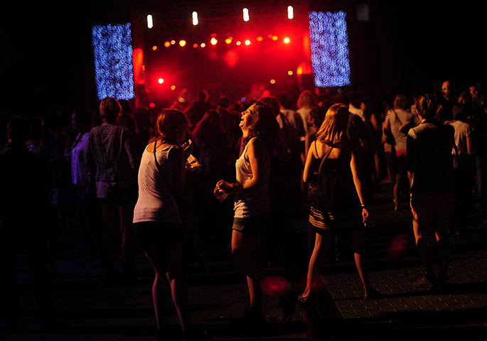 Sonar festival: visitors at a performance