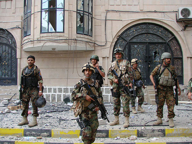 Yemen: Government forces seize occupied government buildings