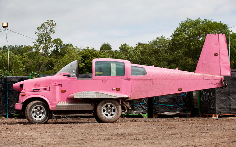 Glastonbury preparations: Glastonbury Festival build-up