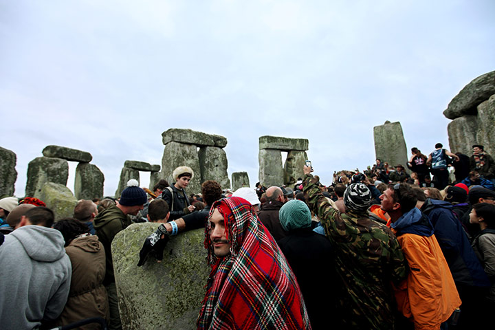 Summer solstice: Revellers gather at the stones