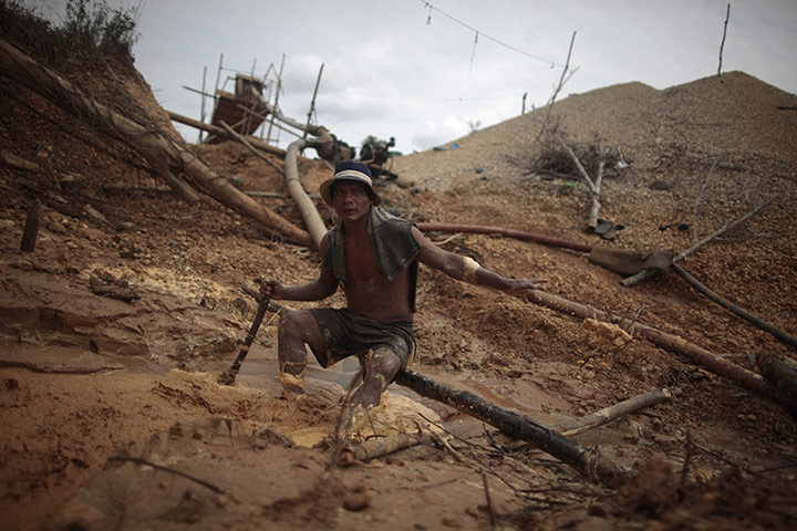 Peru: illegal gold mining 