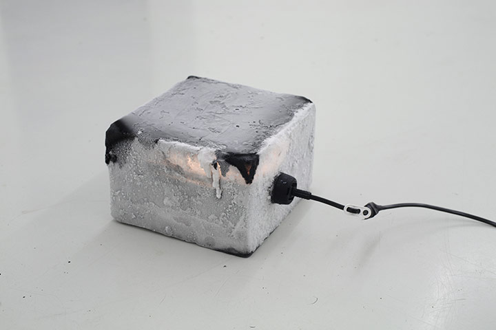 Exhibitionist 25/06: constellations