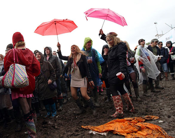 Glastonbury day 3: Glastonbury 2011: umbrella