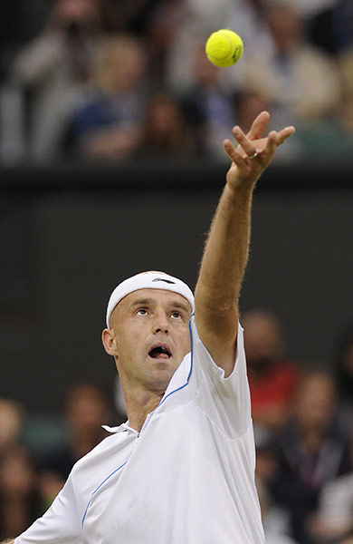 Wimbledonpart2: Ljubicic serve