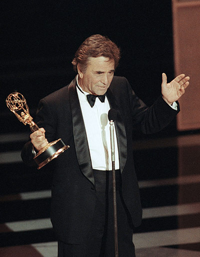 Peter Falk: US actor Peter Falk dies aged 83