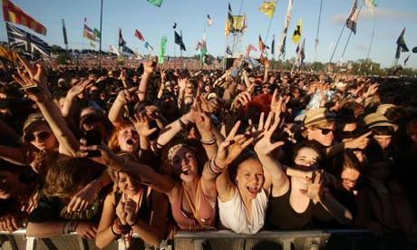 Glastonbury 2011: Elbow Pyramid Crowd