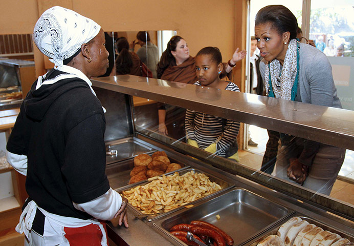 Michelle Obama: Michelle Obama and daughter Sasha make an unscheduled stop at Borakanelo