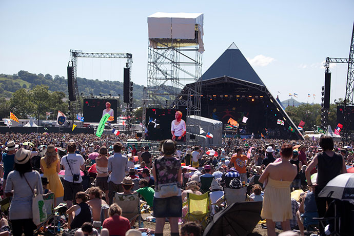 Glastonbury day 5: Glastonbury 2011: paul simon pyramid