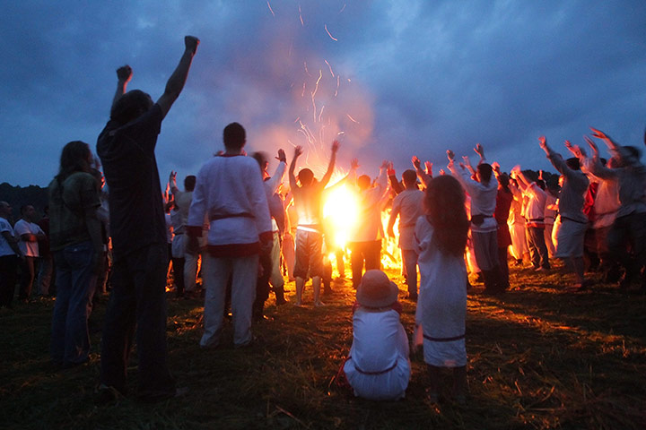 24 hours in pictures: pagan holiday of Ivana Kupala in Russia