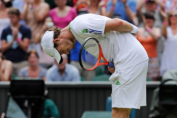 Wimbledon Day Seven: Wimbledon tennis Murray bows to his fans