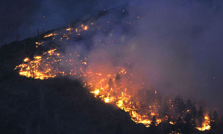 los alamos national laboratory. Flames near Los Alamos