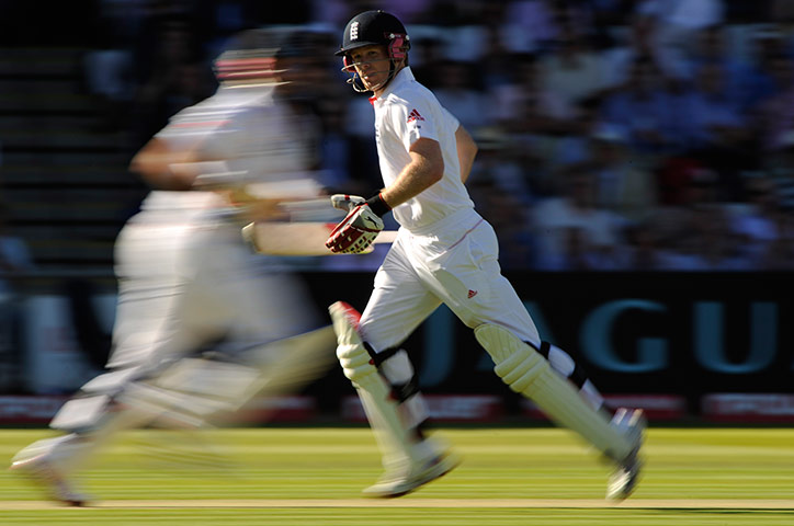 England v Sri Lanka: Eoin Morgan gets more runs with Matt Prior