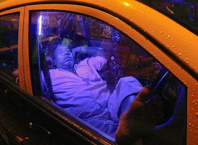 24 hours in pictures: A taxi driver in Mumbai