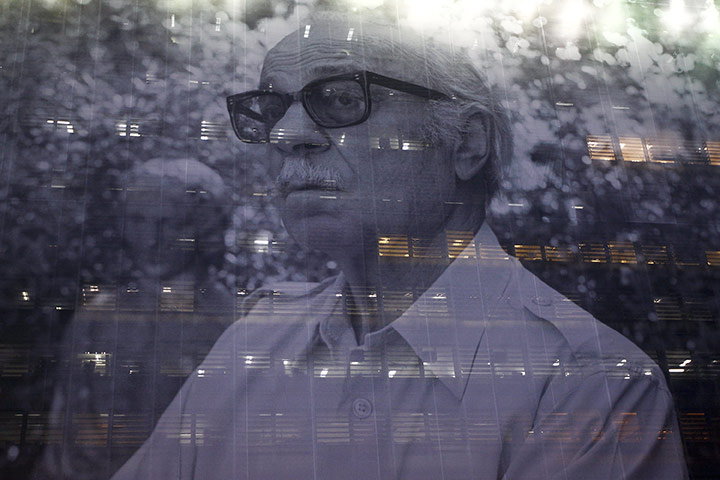 24 hours in pictures: A giant picture of Ernesto Sabato in Buenos Aires
