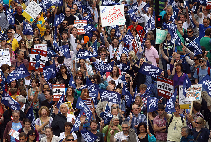 National strikes: Public sector workers take part in Bristol
