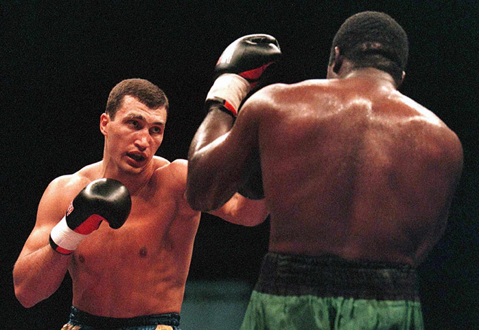 Klitschko's losses: Wladimir Klitschko throws a punch at Ross Puritty in their 1998 fight