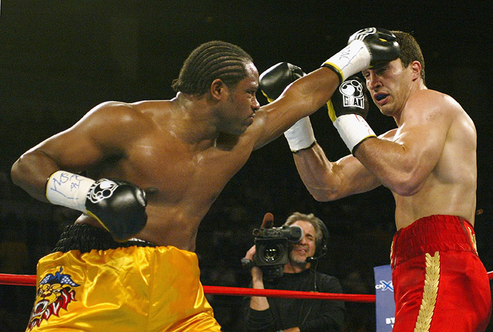 Klitschko's losses: Lamon Brewster jabs to keep away Wladimir Klitschko