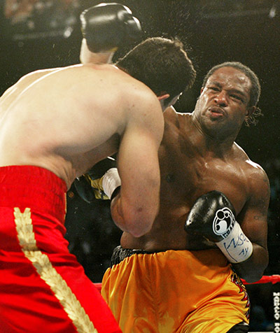 Klitschko's losses: Wladimir Klitschko dodges a right from Lamon Brewster