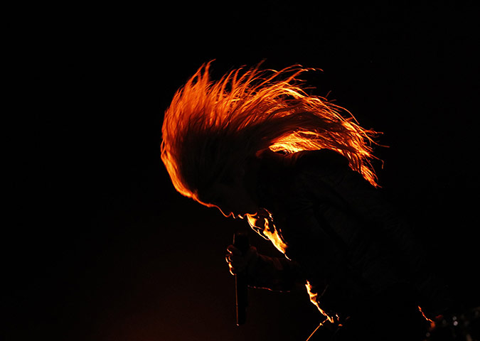 24 Hours in Pictures: Shakira