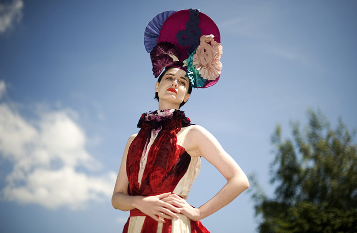 24 Hours in Pictures: Epsom races