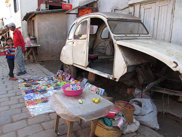 Aid crisis in Madagascar: poverty in Andohotapenaka II district of the capital Antananarivo