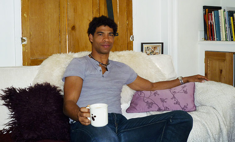 Week in pics: Acosta: Carlos Acosta at home