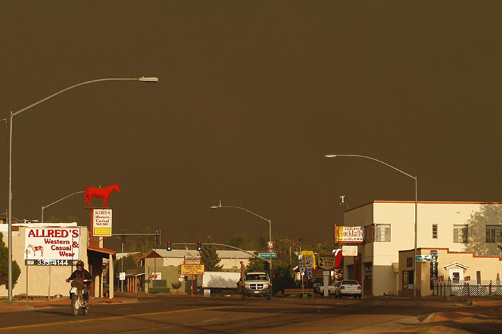 Arizona Wildfires: Motorists travel along U.S. Highway 60 in Springerville