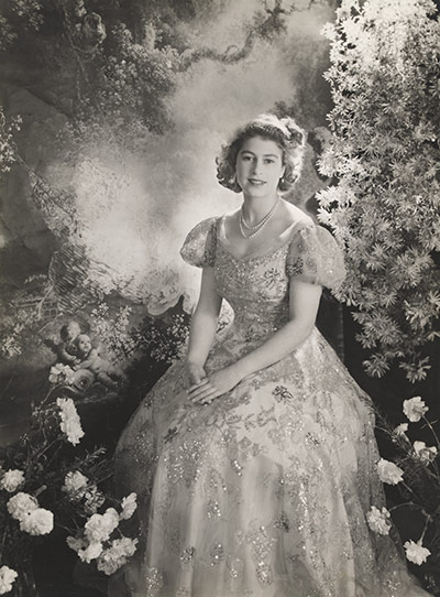 V&A Queen Portraits: Princess Elizabeth at Buckingham Palace