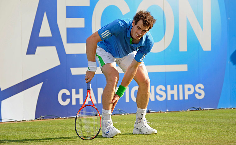 Queens tennis: Andy Murray seems to be in pain
