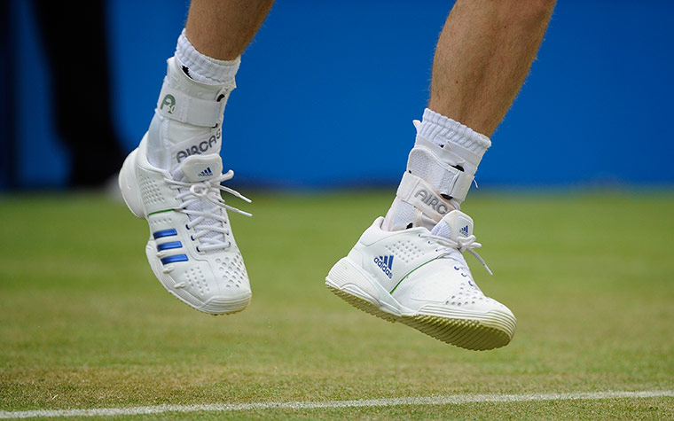 Queens tennis: Andy Murray's ankle supports