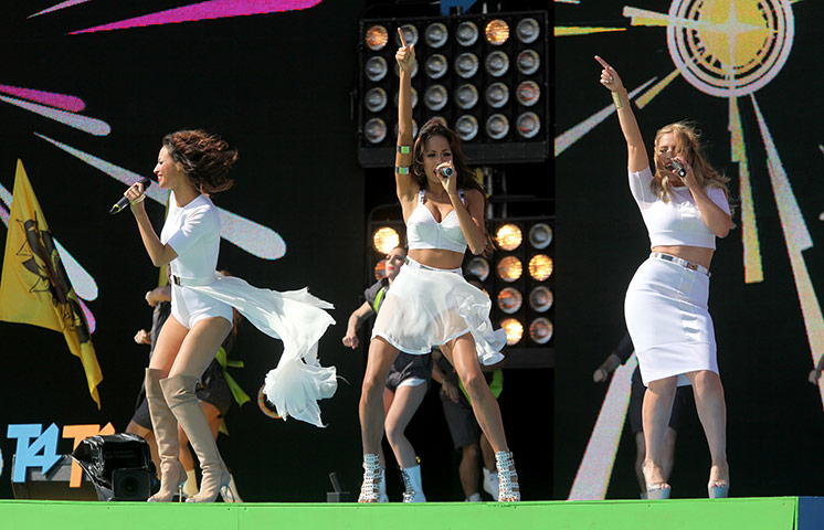 Sunday festivals : Sunday festivals around the globe