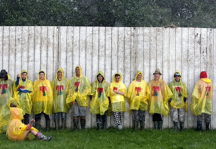 Sunday festivals : Sunday festivals around the globe