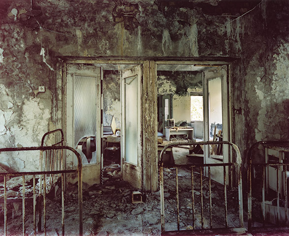 Exhibitionist1607: Jane and Louise Wilson