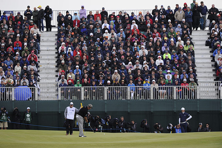 Open day 4: Darren Clarke putts on the 9th