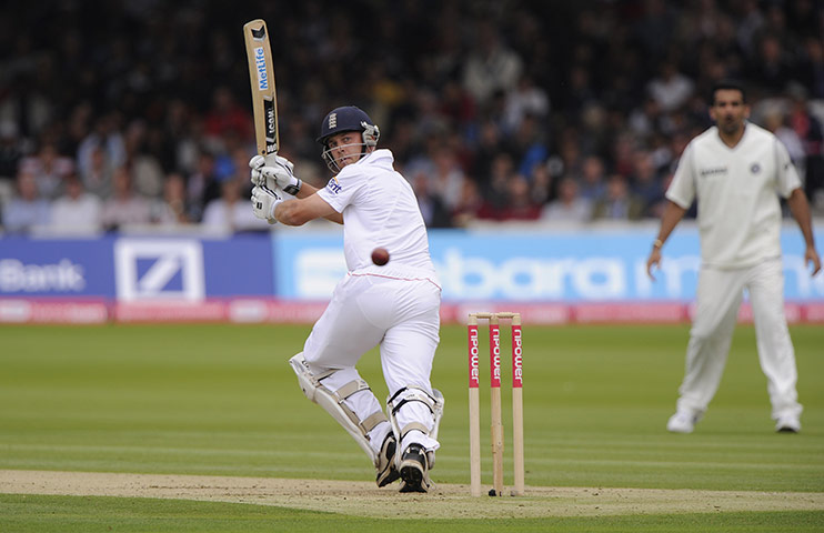 Eng v India 1st test: Trott flicks Sharma for four